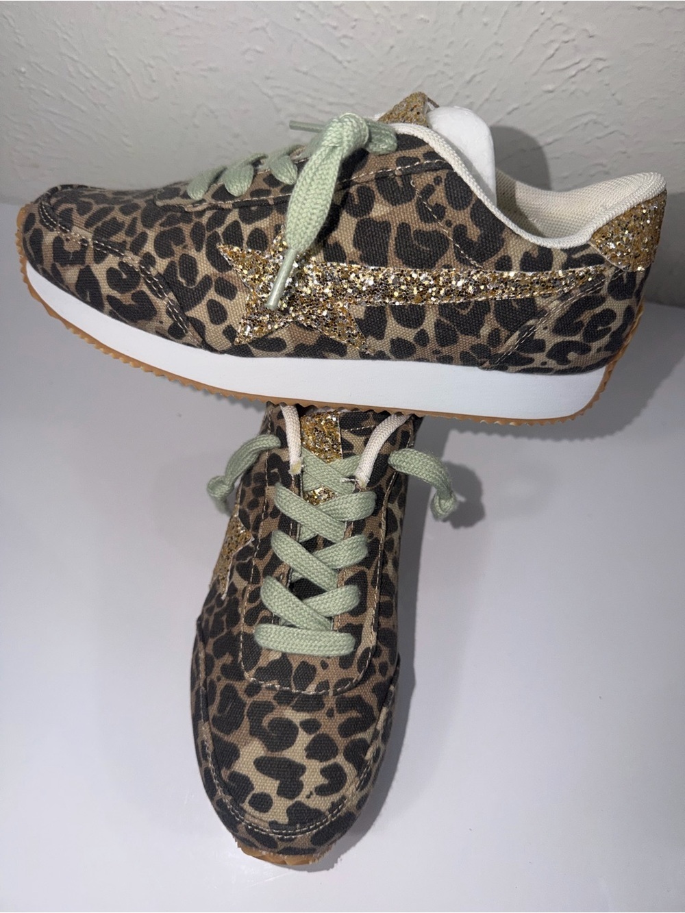 Very G Leopard Glitter Star Sneakers Women’s Size 6 - Picture 7 of 8